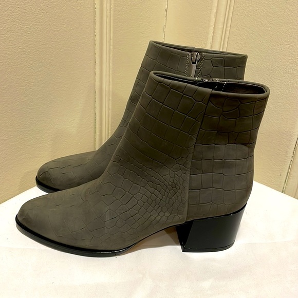 New Sam Edelman Gray Suede Joey Booties - Picture 5 of 10